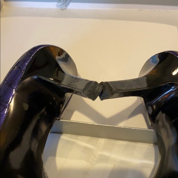 Shoes - Picture 7 of 10